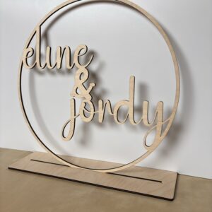 Houten cirkel met namen